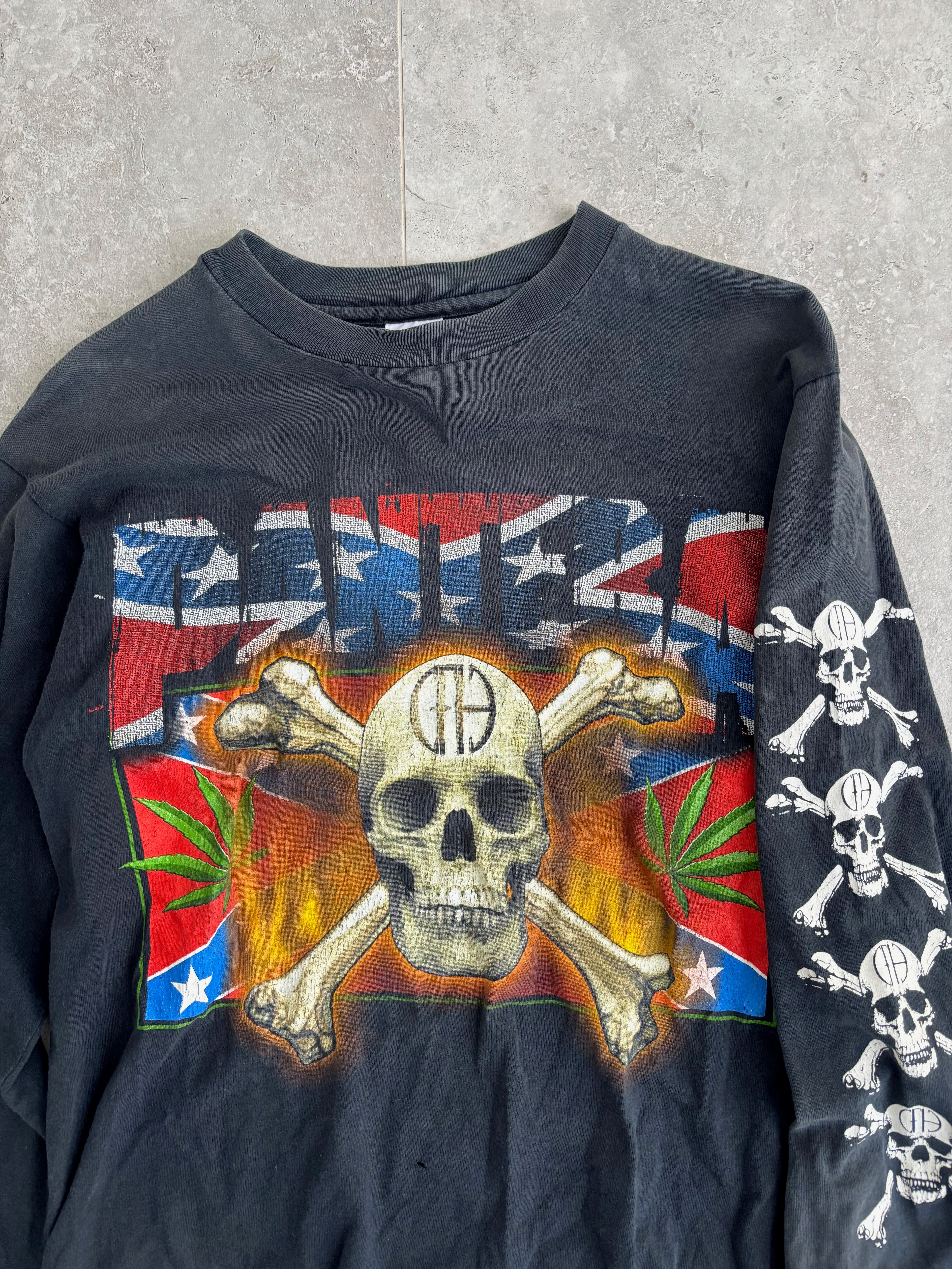 Vintage Pantera skull long sleeve. Size S-M