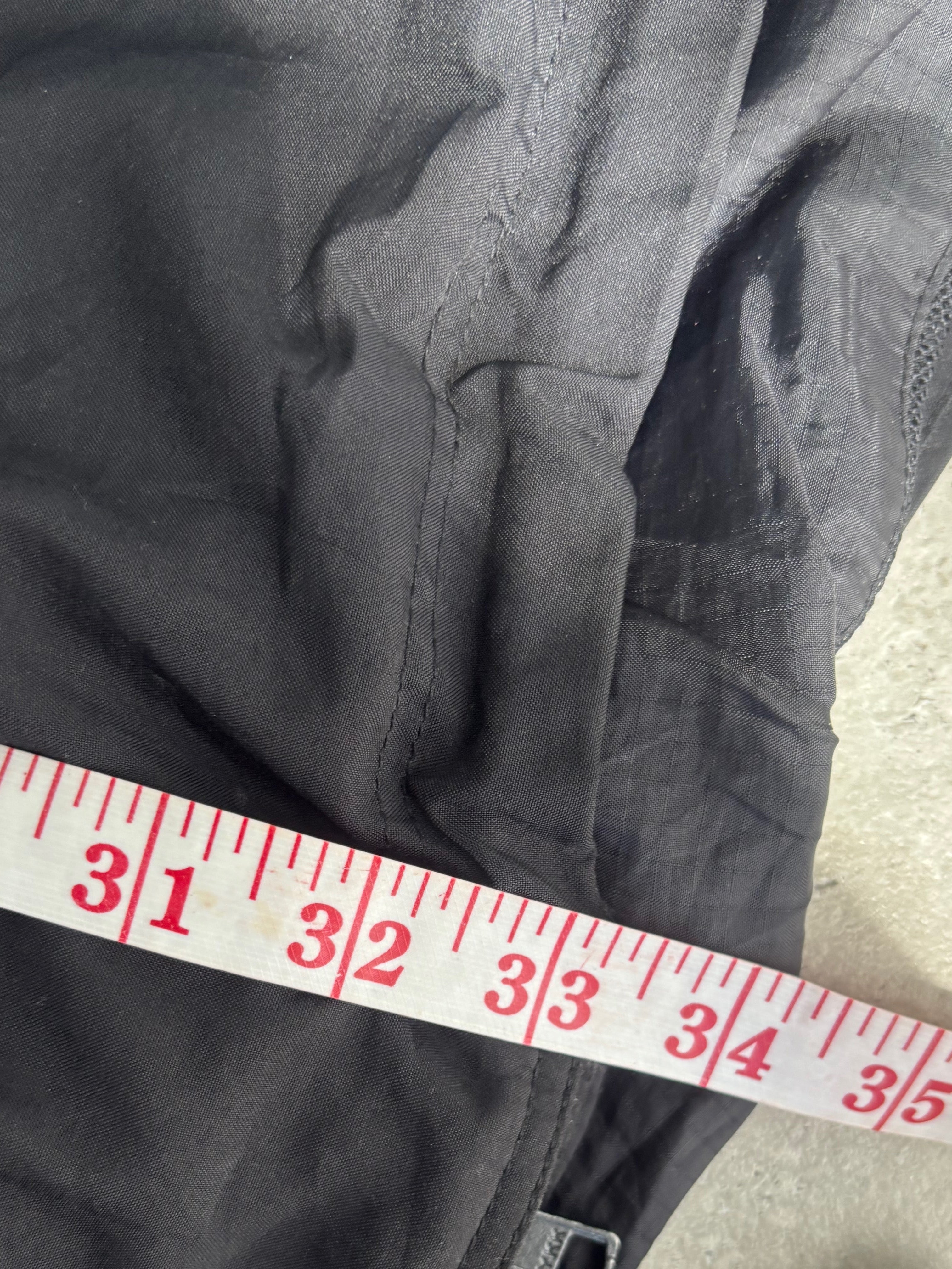 Vintage Nike ACG windbreaker jacket. Size XL–2XL.