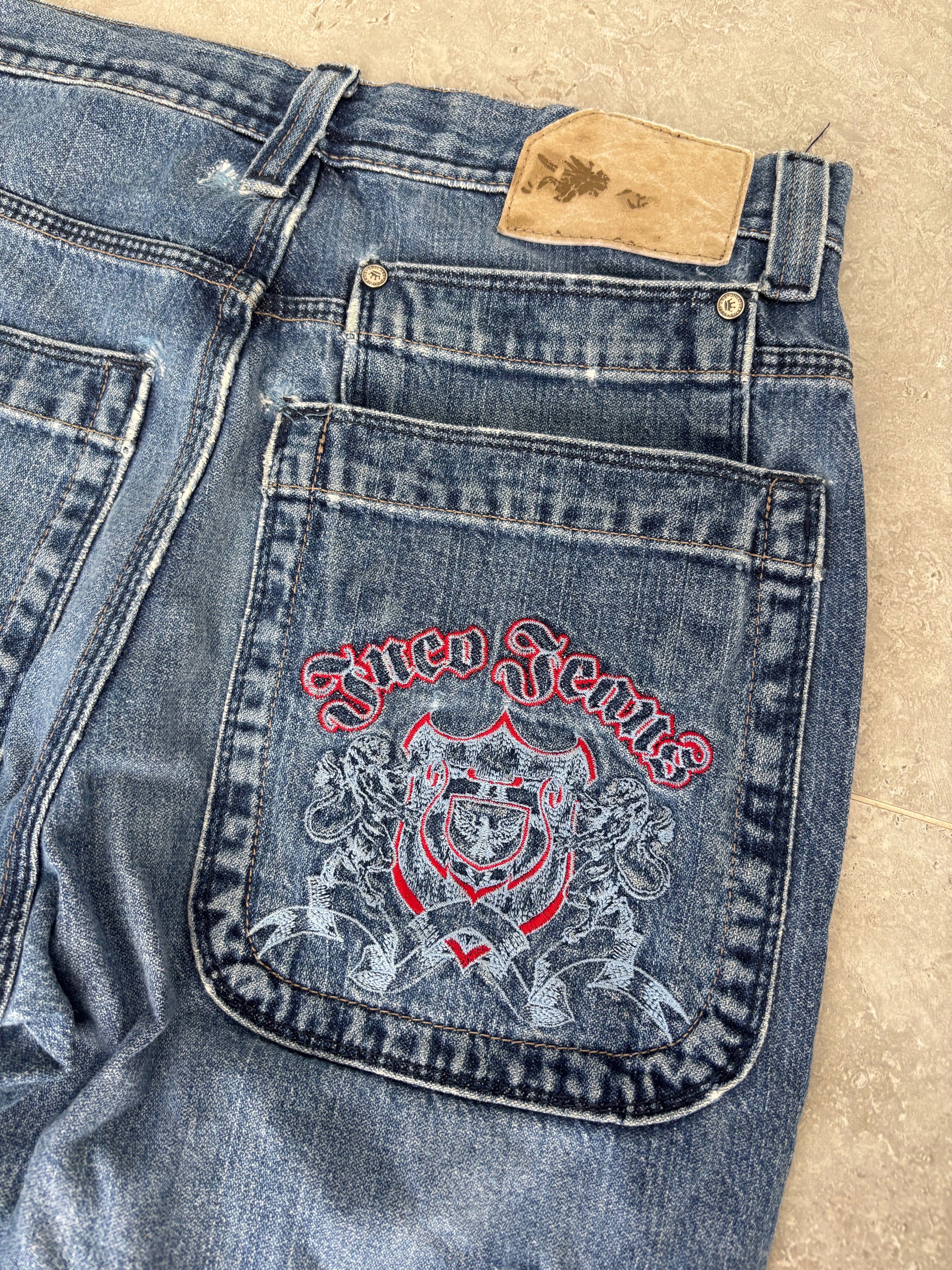 Jnco Ripped Size Youth 16 (26-28)