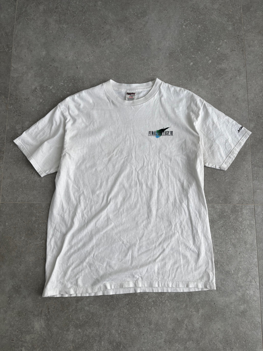 Vintage final Fantasy 7 Cloud Tee-shirt XL