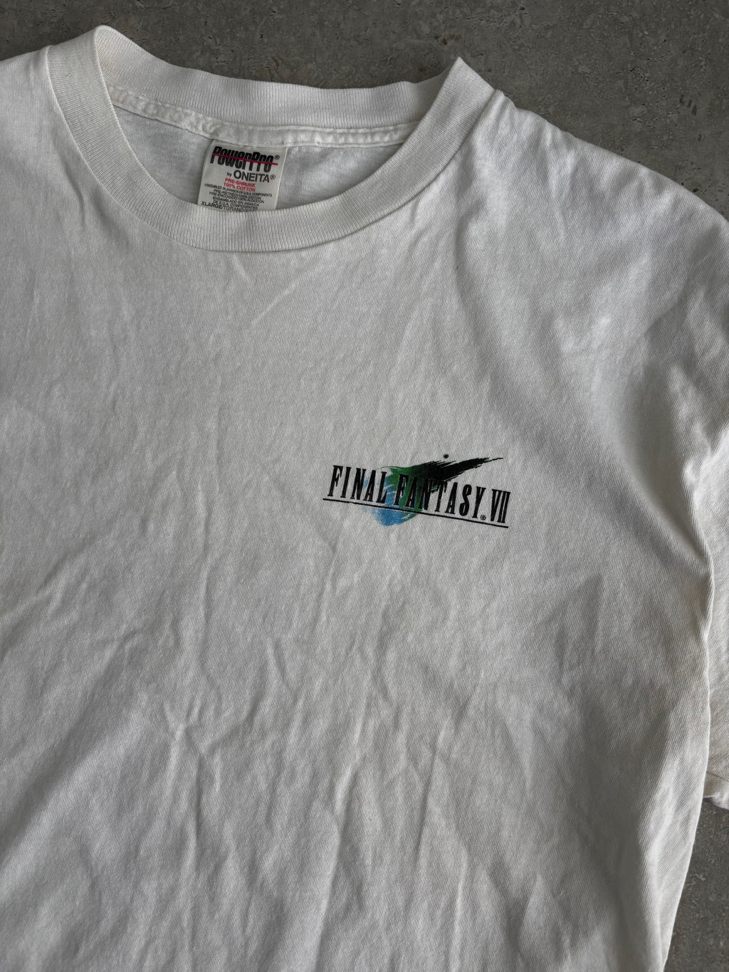 Vintage final Fantasy 7 Cloud Tee-shirt XL
