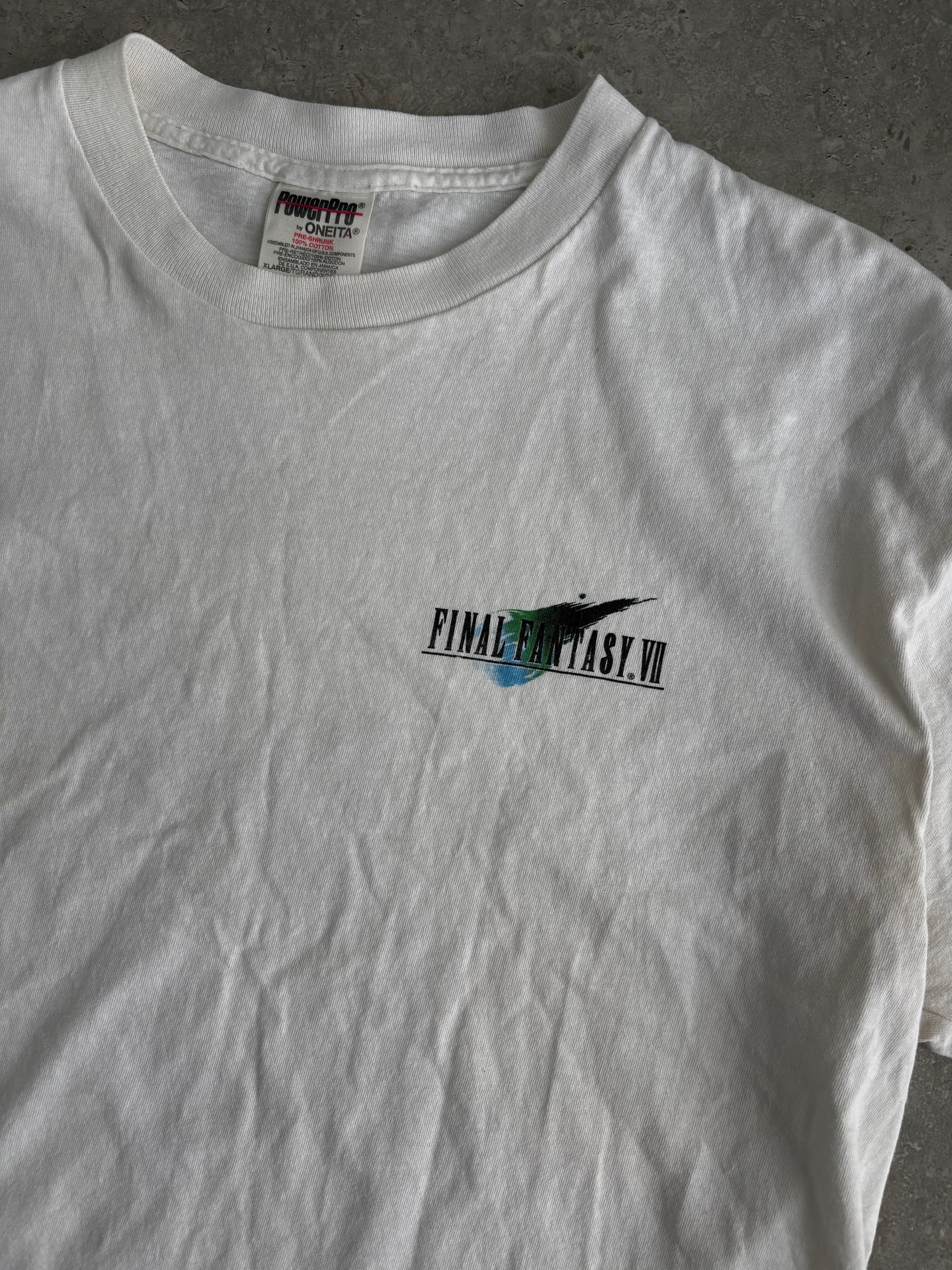 Vintage final Fantasy 7 Cloud Tee-shirt XL
