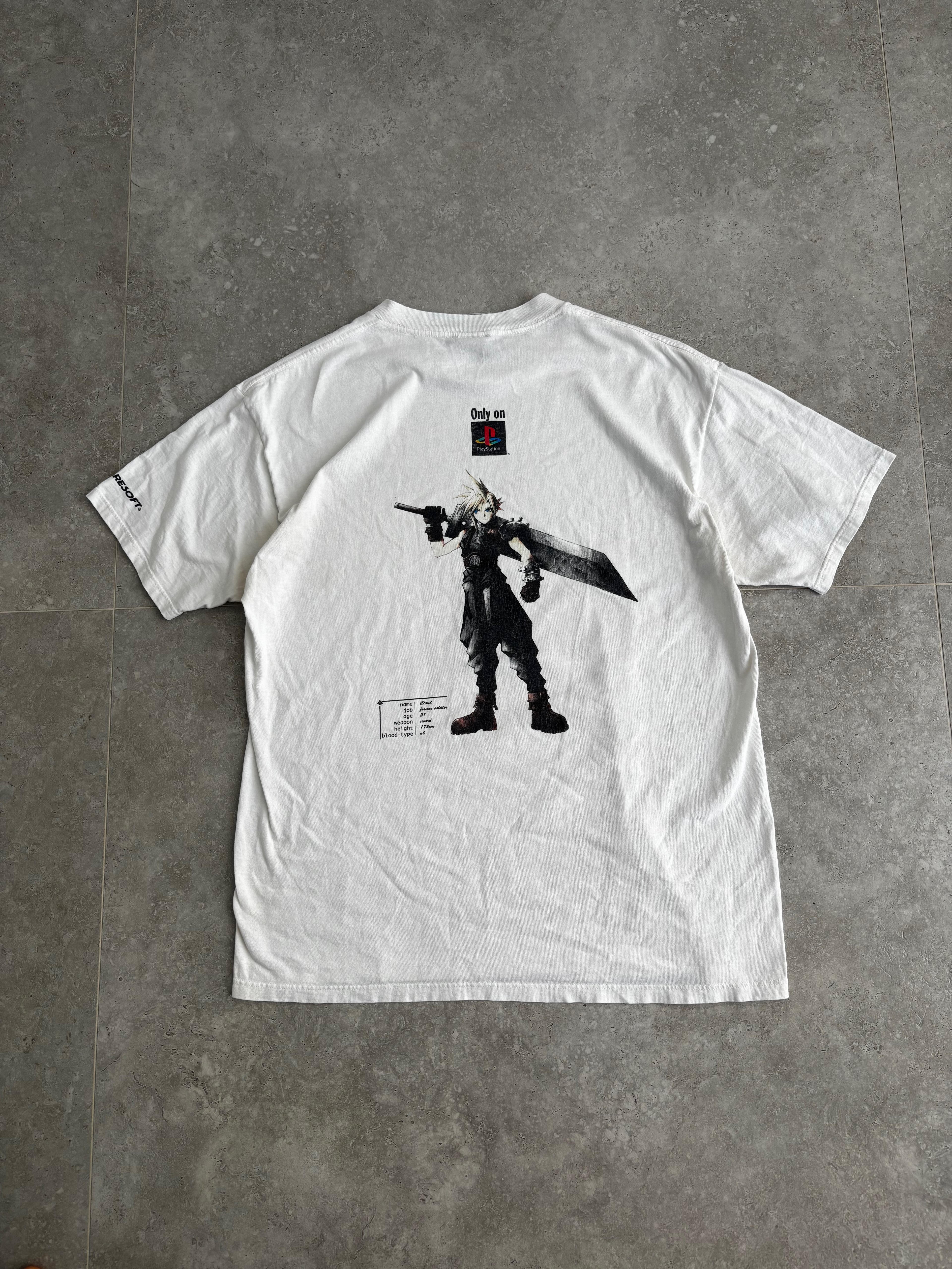 Vintage final Fantasy 7 Cloud Tee-shirt XL