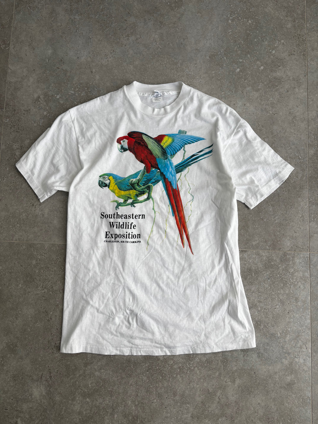 Vintage Macaw Tee-shirt Large