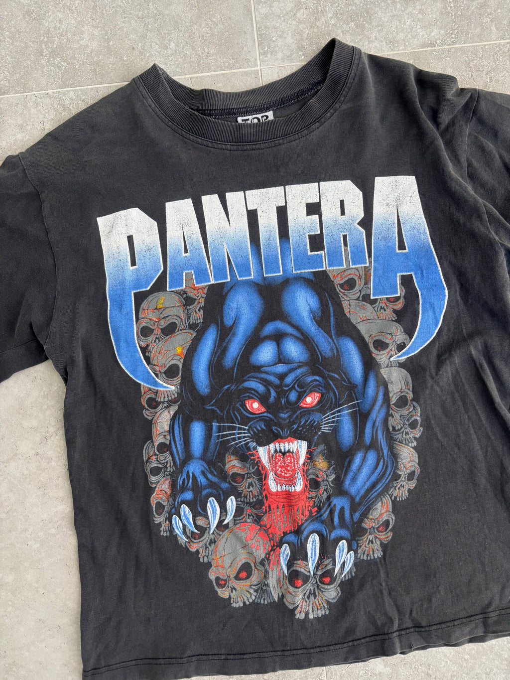 Vintage Pantera Panther T-shirt. Size M–L.