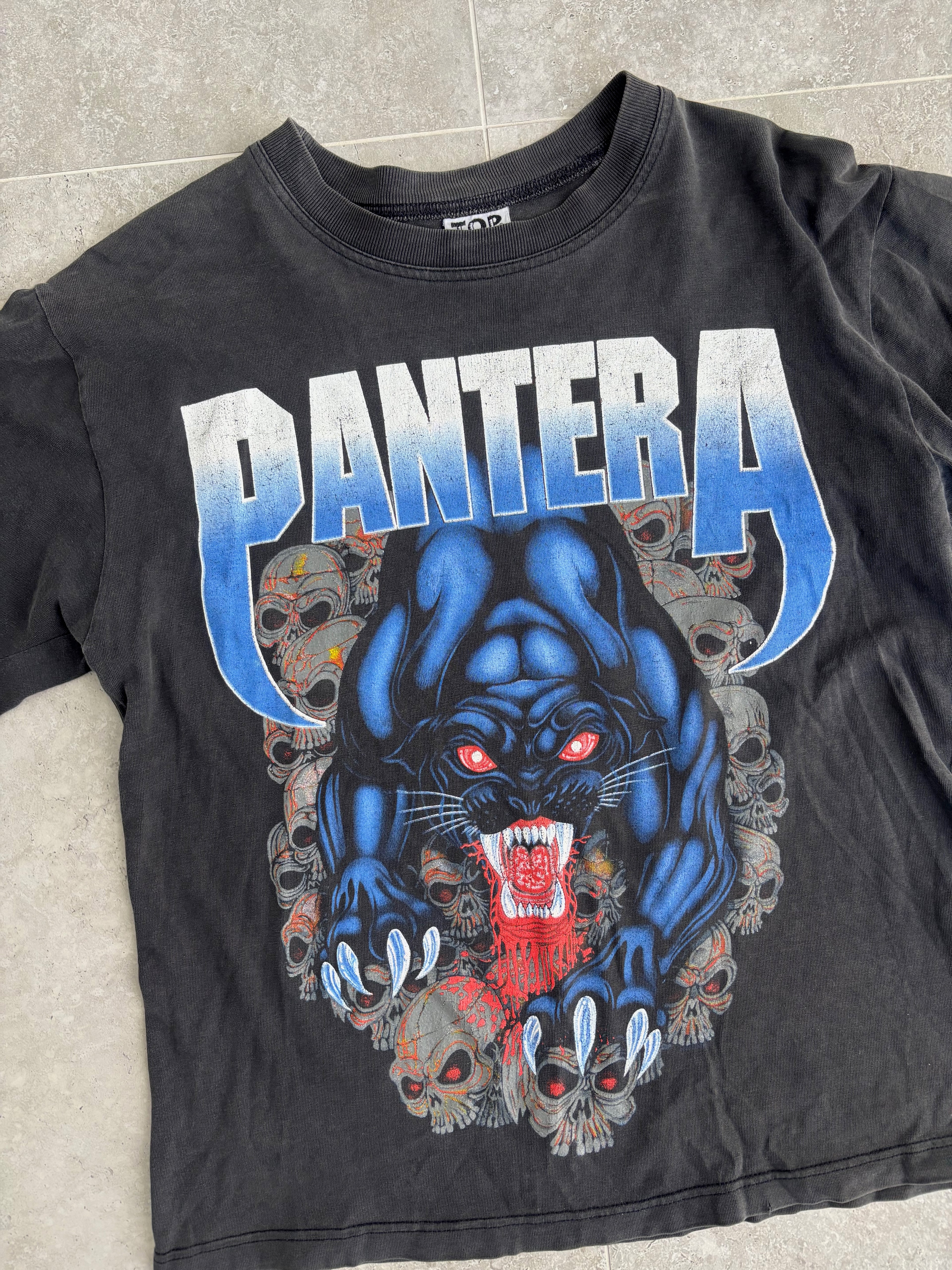 Vintage Pantera Panther T-shirt. Size M–L.