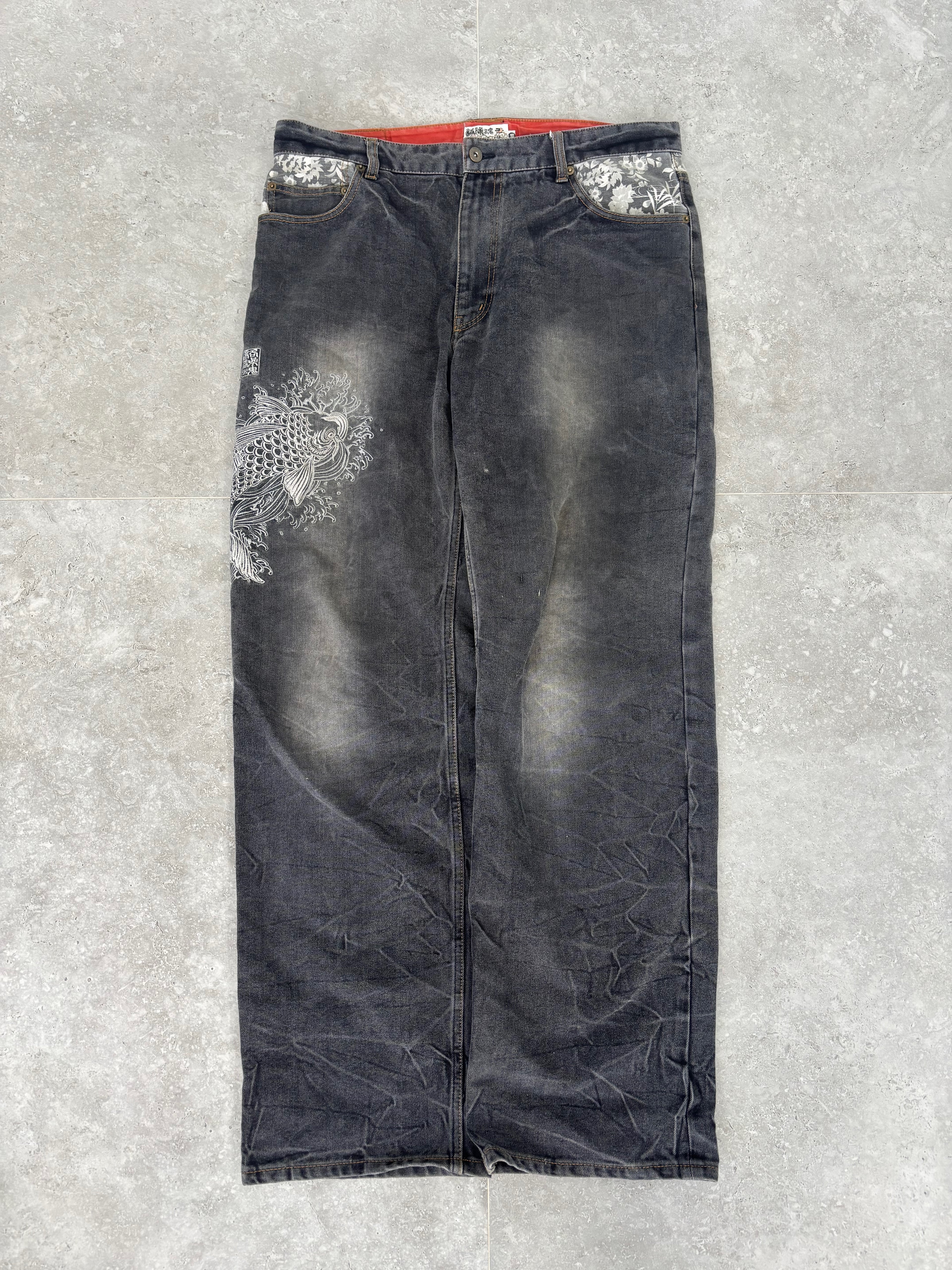 Karakuri Tamashii Koi 5 Pocket embroidery. Size 36–38.