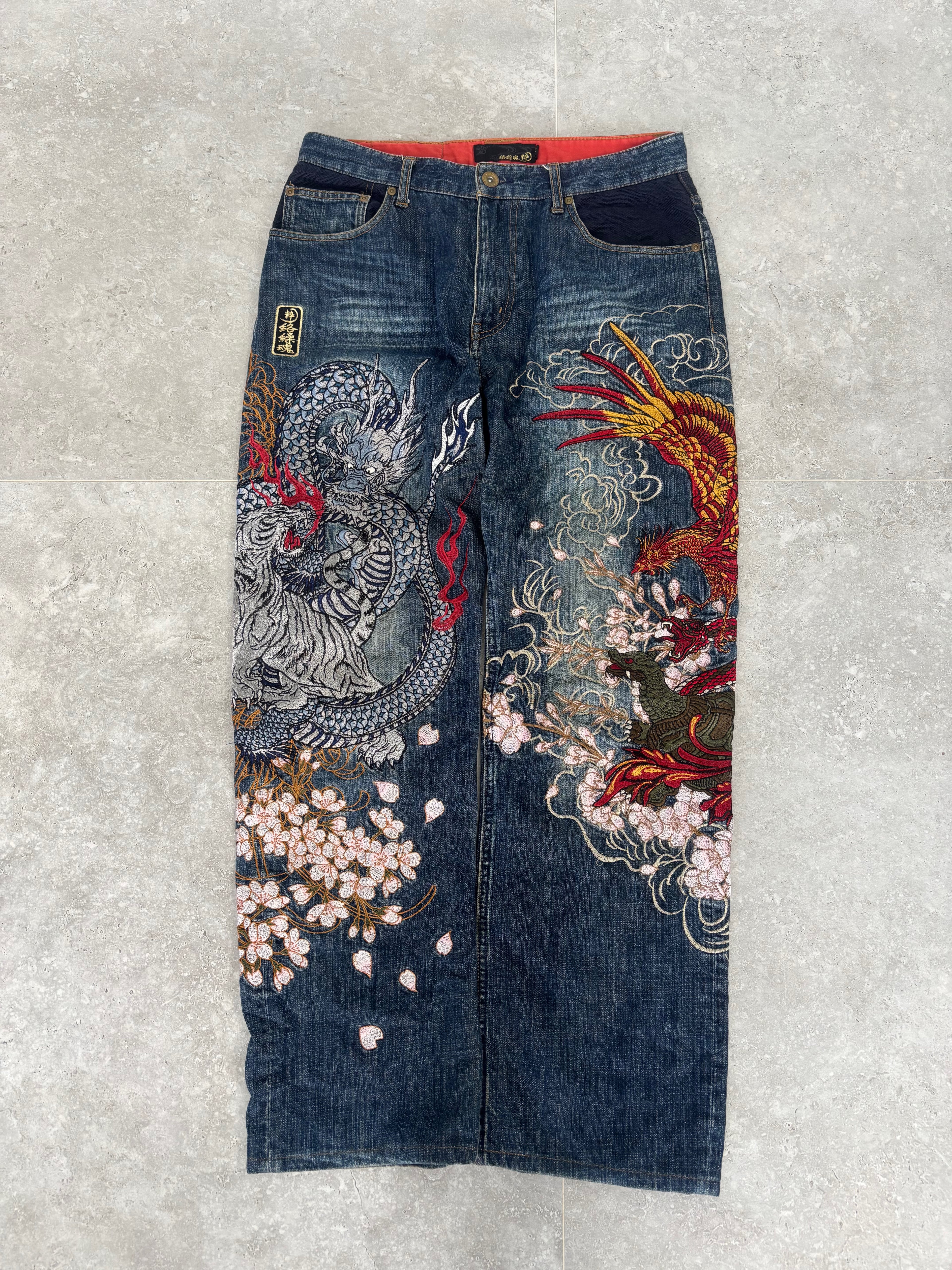 Karakuri Embroidered size 32-34