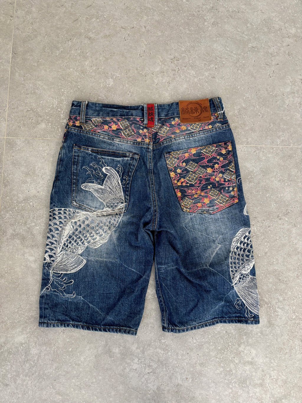 Karakuri Tamashi Koi Jorts Size 28-30