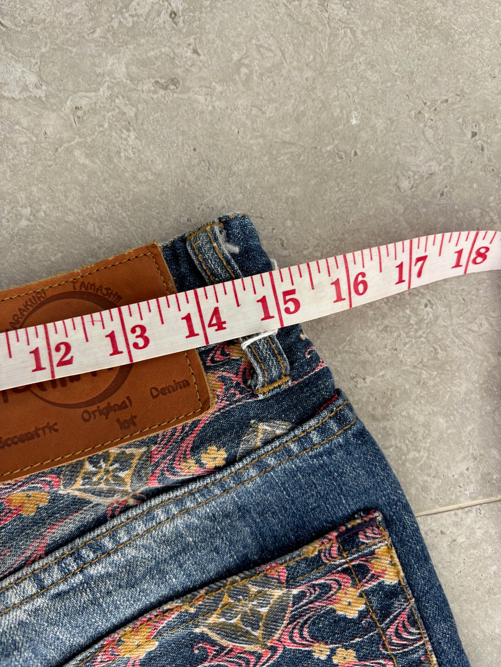Karakuri Tamashi Koi Jorts Size 28-30