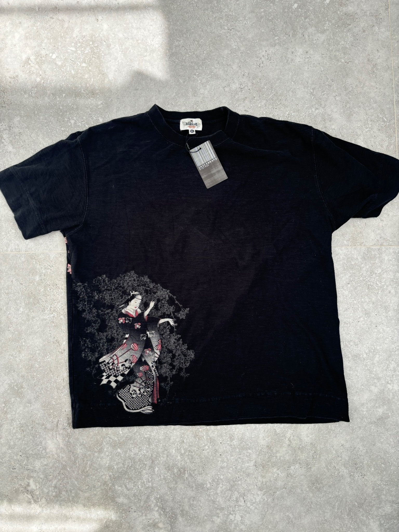 Karakuri Cherry Blossom TeeShirt M
