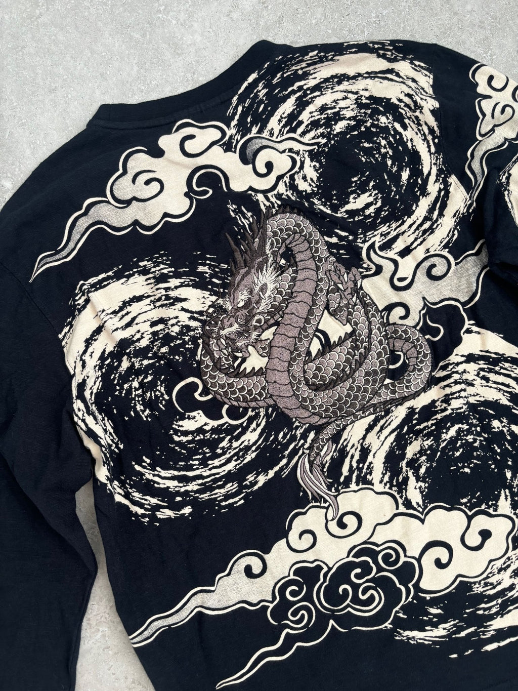 Japanese Dragon Style Long Sleeve (XL-JAP) (M-L US)