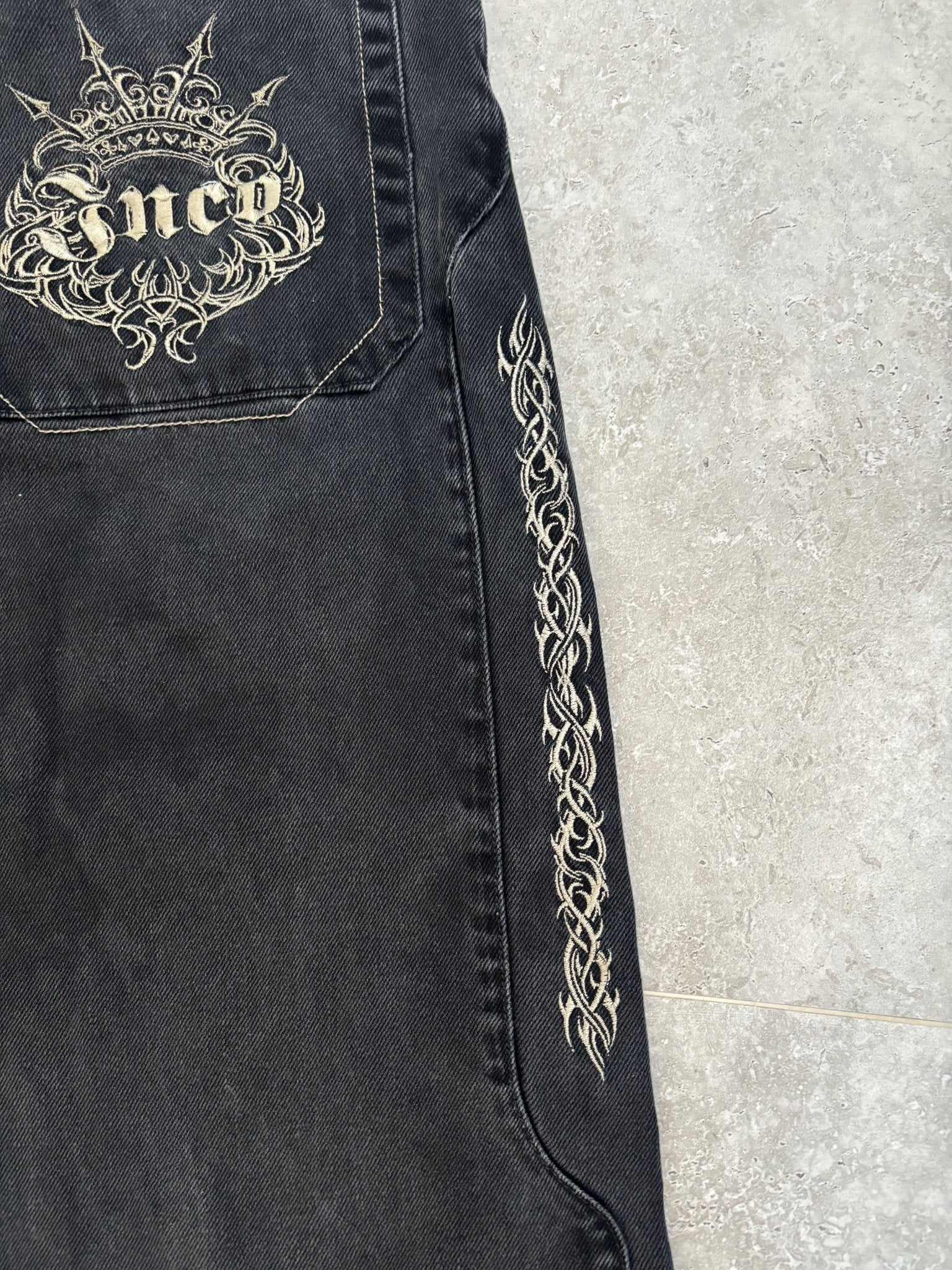 Jnco BarbWires 30x31
