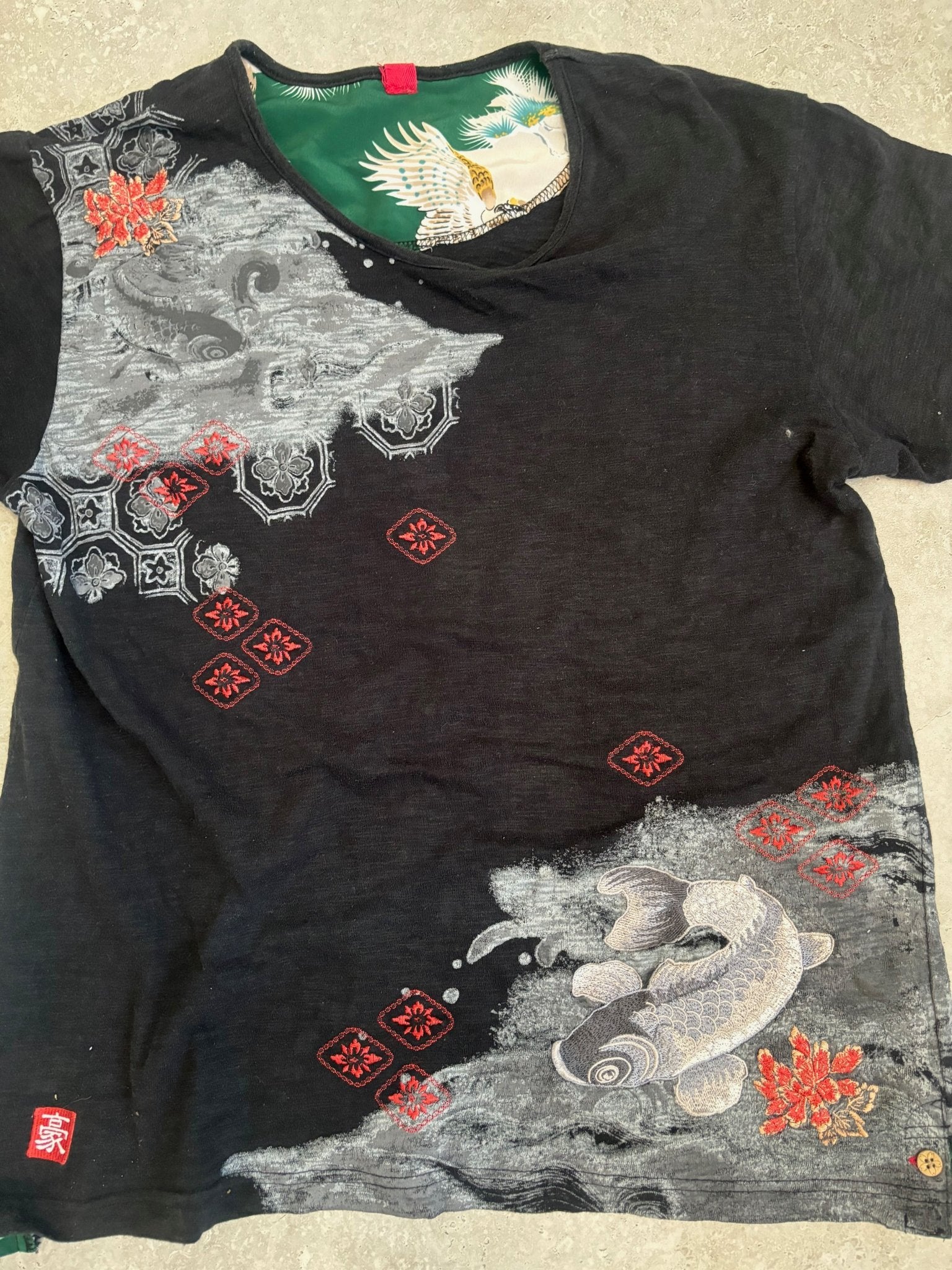 Japanese Embroidered Koi TeeShirt  Size L