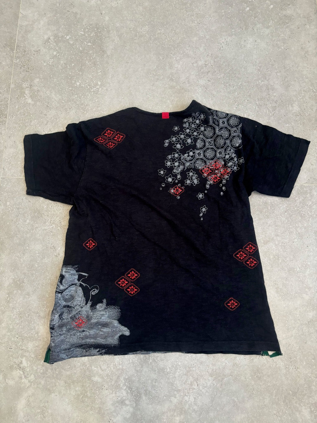 Japanese Embroidered Koi TeeShirt  Size L